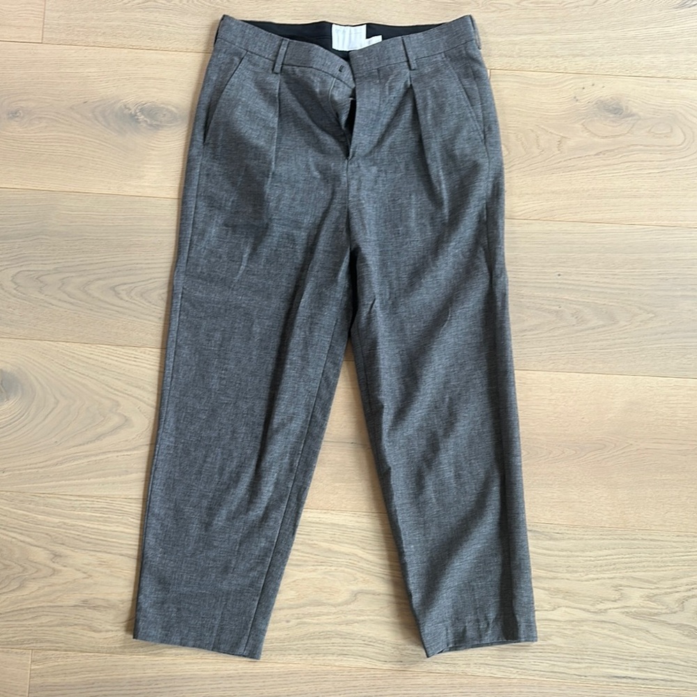ASOS Charcoal Cropped Dress Pants for Men Size 31”W, 26” inseam
